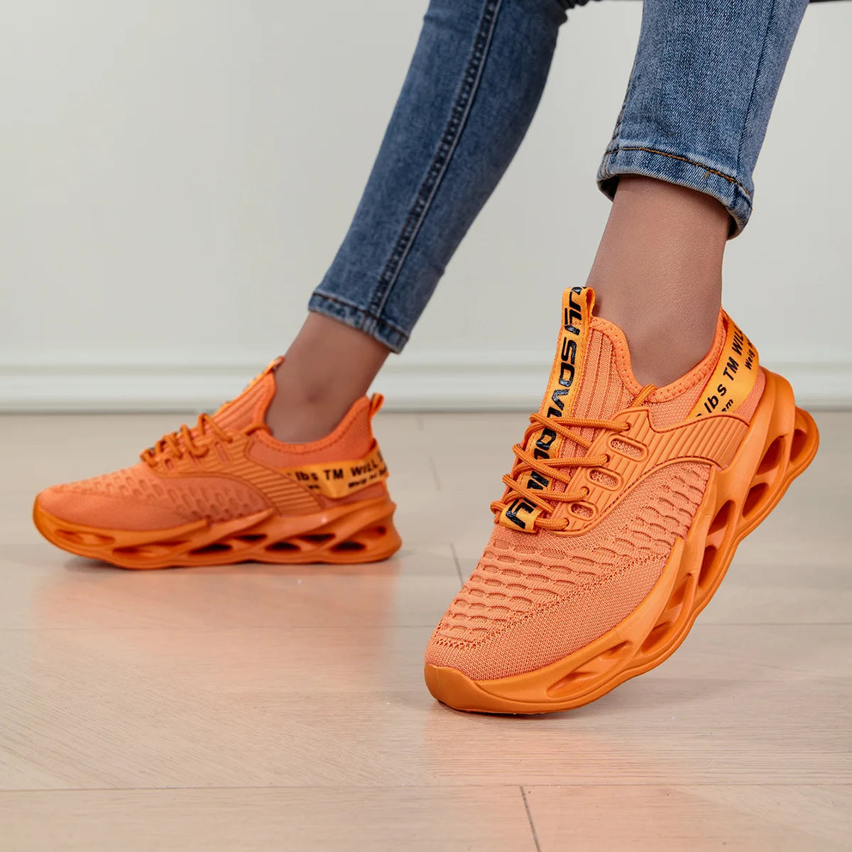 Promotion Sales Sneakers Men Breathable Mesh Lightweight Blade Sport Running Shoes